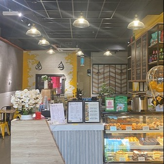 Tangan Lelaki Foods