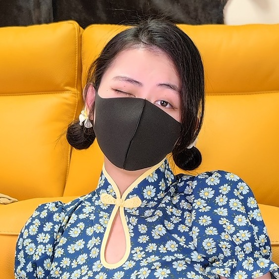 Naimi奶咪 · FREE
